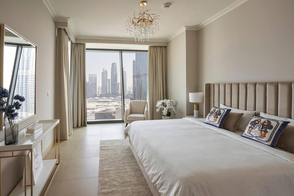 Larbi Breathtaking Burj And Fountain View Luxurious 2 Bed Apartment Dubai Bagian luar foto